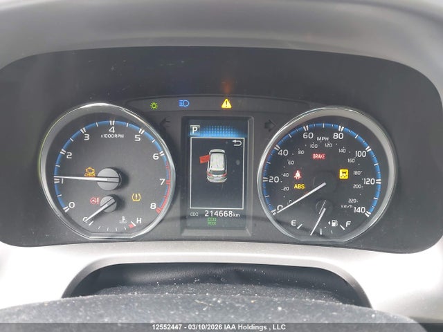 JTMWFREV6GJ066865 Toyota Rav4 Xle