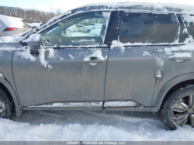 JN8BT3DD6NW274147 Nissan Rogue