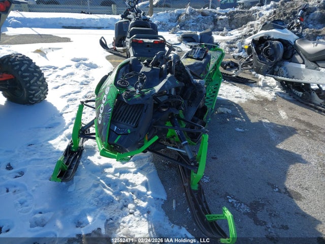4UF16SNW7GT118303 Arctic Cat Arctic Cat