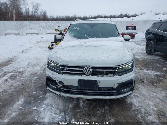 3VV4B7AX1KM188349 Volkswagen Tiguan Sel Premium/sel Premium R-line