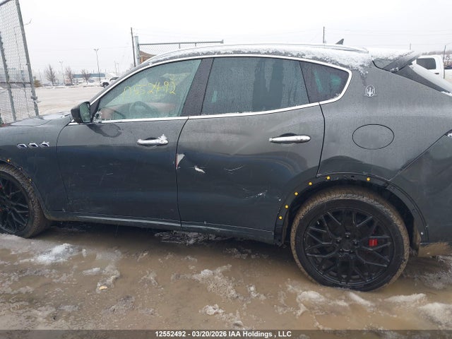 ZN661YUL0HX252214 Maserati LEVANTE S