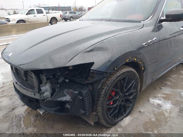 ZN661YUL0HX252214 Maserati LEVANTE S