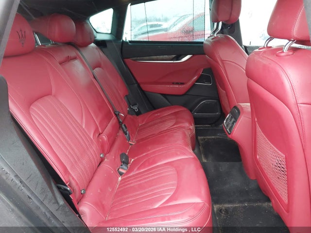 ZN661YUL0HX252214 Maserati LEVANTE S