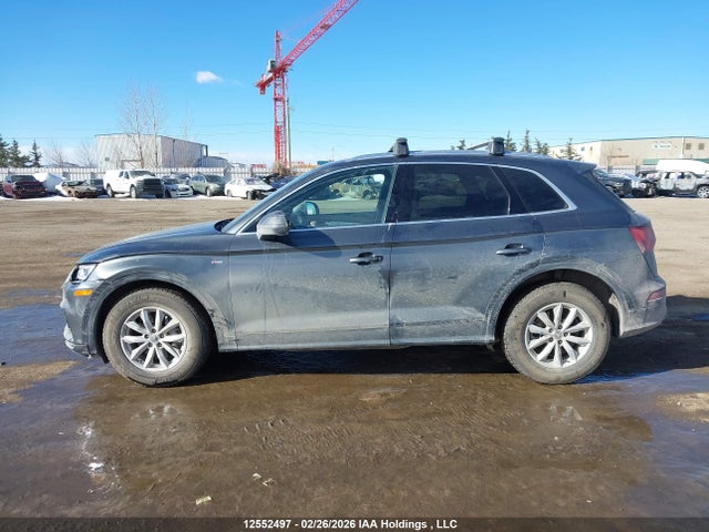 WA1FNAFY0J2090393 Audi Q5 2.0t Technik