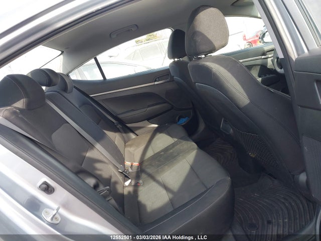 Продажа на аукционе авто 2017 Hyundai Elantra Le, vin: 5NPD74LF4HH081779, номер лота: 12552501