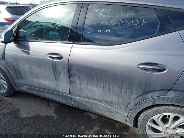 1G1FY6S08P4133104 Chevrolet Bolt Euv Lt