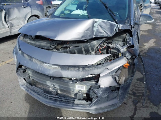 1G1FY6S08P4133104 Chevrolet Bolt Euv Lt