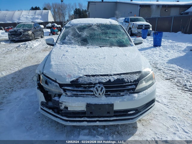 3VW2K7AJ6FM322941 Volkswagen Jetta 2.0l Trendline/2.0l Trendline+