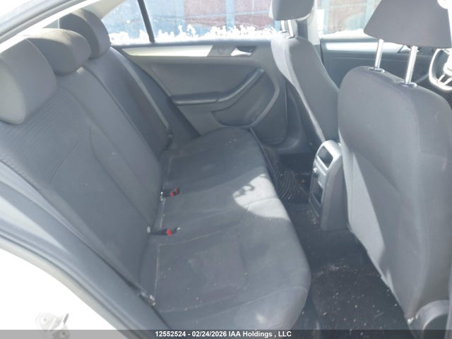 3VW2K7AJ6FM322941 Volkswagen Jetta 2.0l Trendline/2.0l Trendline+