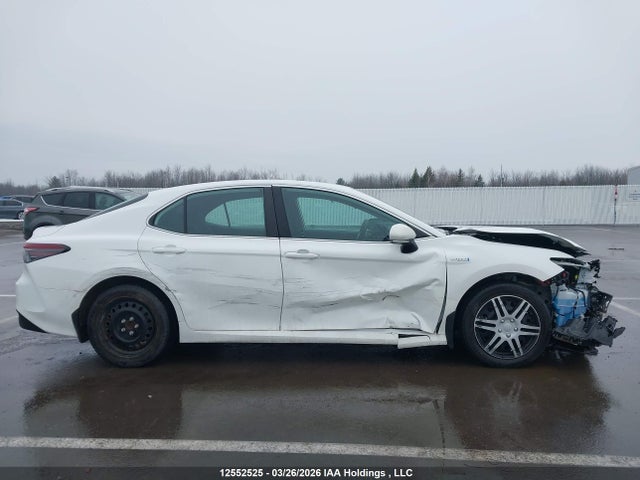 4T1C31AK4MU021745 Toyota Camry Hybrid Le