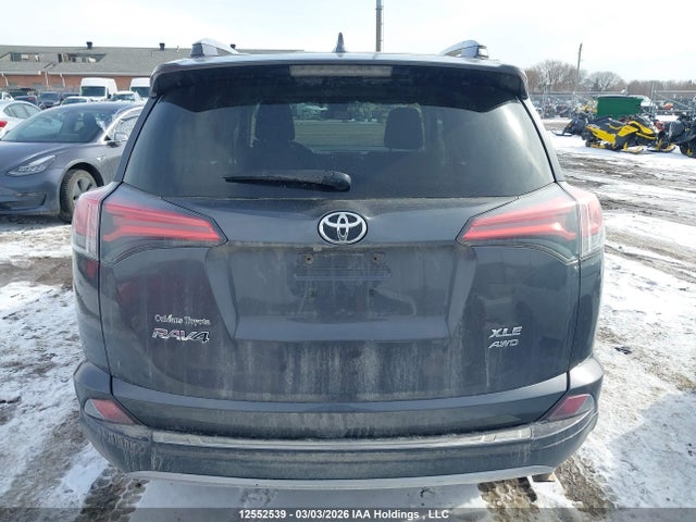 Aukcja sprzedaży 2017 Toyota Rav4 Xle, vin: 2T3RFREV3HW581614, numer aukcji: 12552539