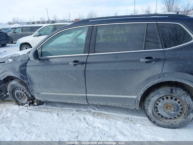 12552567 :رقم المزاد ، 3VV2B7AX7JM031334 vin ، 2018 Volkswagen Tiguan Comfortline مزاد بيع