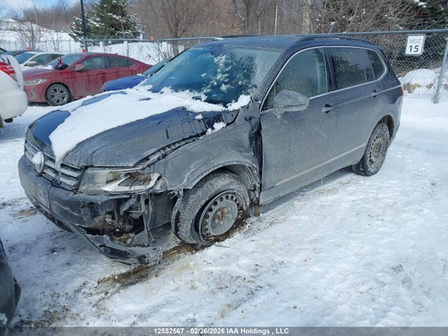 12552567 :رقم المزاد ، 3VV2B7AX7JM031334 vin ، 2018 Volkswagen Tiguan Comfortline مزاد بيع