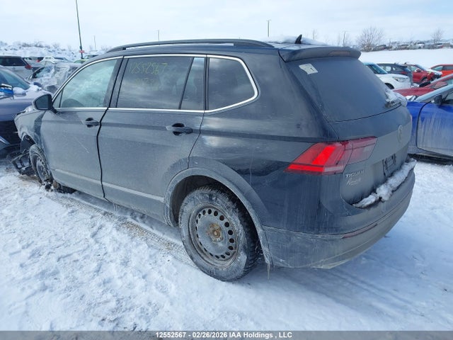 12552567 :رقم المزاد ، 3VV2B7AX7JM031334 vin ، 2018 Volkswagen Tiguan Comfortline مزاد بيع