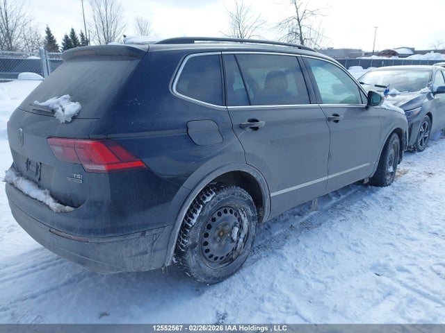 12552567 :رقم المزاد ، 3VV2B7AX7JM031334 vin ، 2018 Volkswagen Tiguan Comfortline مزاد بيع