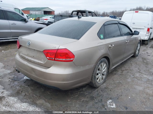 Продажа на аукционе авто 2015 Volkswagen Passat S, vin: 1VWAS7A36FC054889, номер лота: 12552590