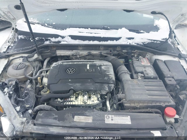 3VW217AU0FM046768 Volkswagen Golf