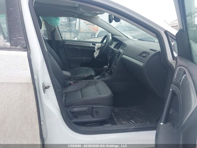 3VW217AU0FM046768 Volkswagen Golf