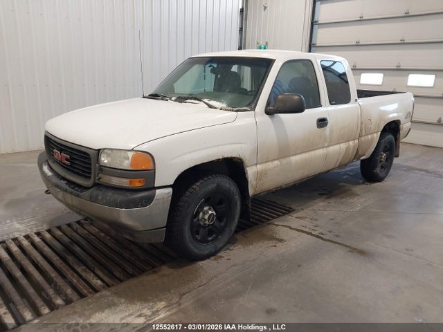 12552617 :رقم المزاد ، 1GTEK19V8YZ268533 vin ، 2000 Gmc New Sierra K1500 مزاد بيع