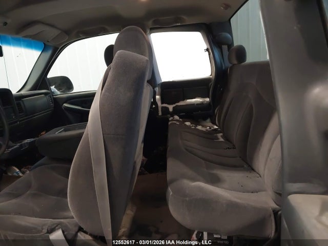 12552617 :رقم المزاد ، 1GTEK19V8YZ268533 vin ، 2000 Gmc New Sierra K1500 مزاد بيع