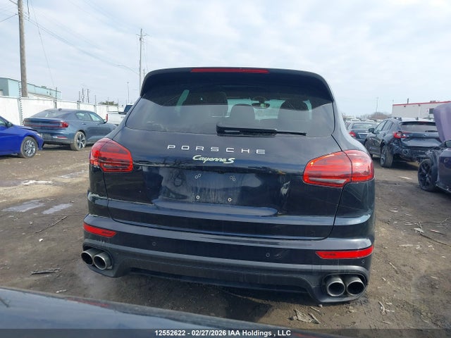 Porsche Cayenne E-hybrid S 2015 WP1AE2A22FLA52169 Image 16
