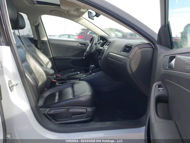 3VWL17AJ2HM231207 Volkswagen Jetta Sel/sel Premium