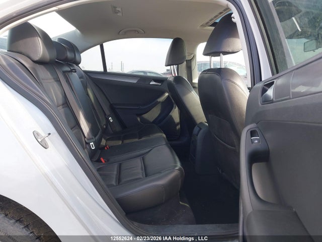 3VWL17AJ2HM231207 Volkswagen Jetta Sel/sel Premium