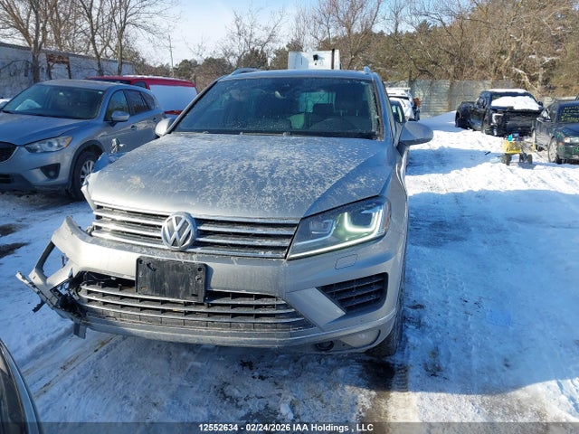 WVGRF7BP8HD002099 Volkswagen Touareg Wolfsburg