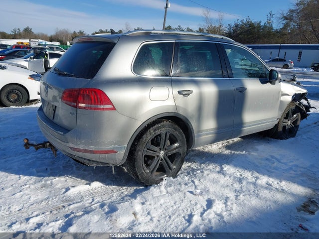 WVGRF7BP8HD002099 Volkswagen Touareg Wolfsburg