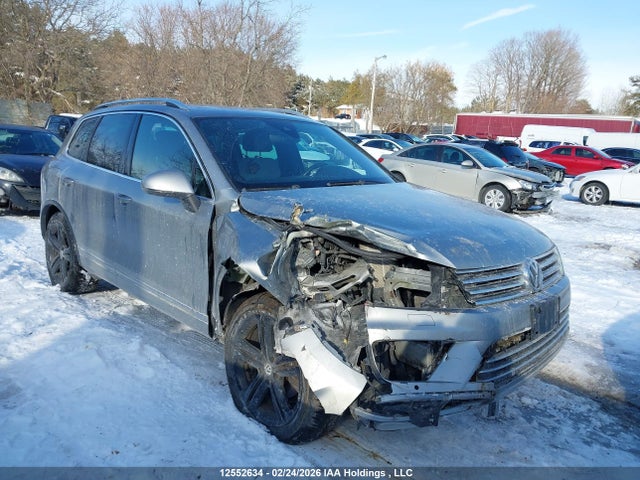 WVGRF7BP8HD002099 Volkswagen Touareg Wolfsburg