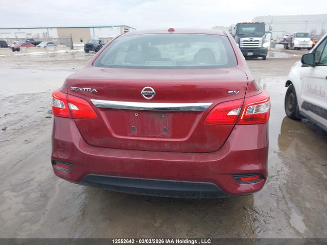 12552642 :رقم المزاد ، 3N1AB7AP1JY310302 vin ، 2018 Nissan Sentra S/sv/sr/sl مزاد بيع