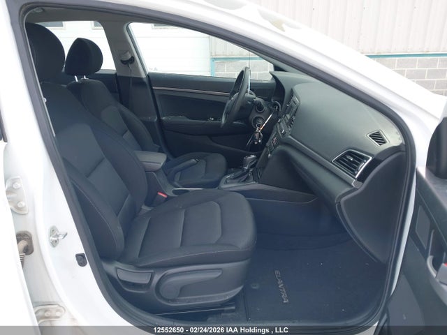 Продажа на аукционе авто 2017 Hyundai Elantra Le, vin: 5NPD74LF4HH159784, номер лота: 12552650