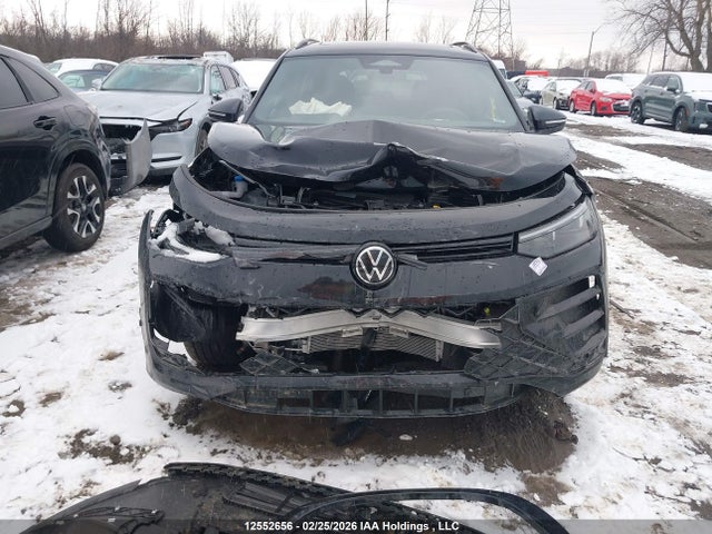 3VVGR7RM9TM055116 Volkswagen Tiguan Se R-line Black