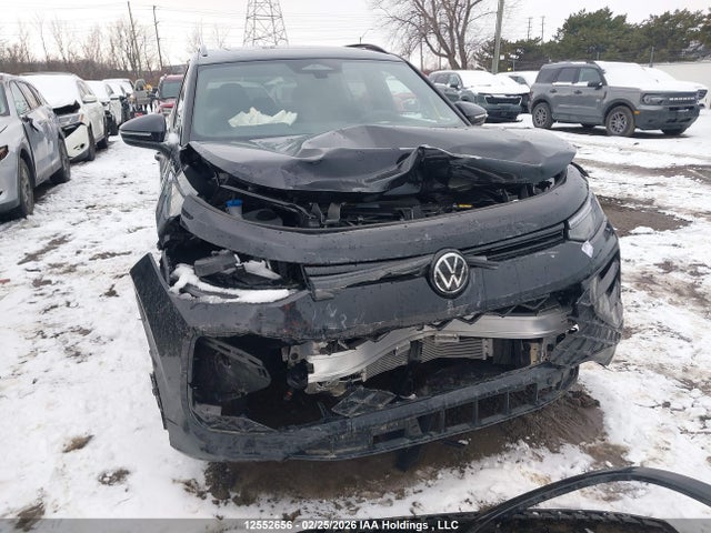 3VVGR7RM9TM055116 Volkswagen Tiguan Se R-line Black