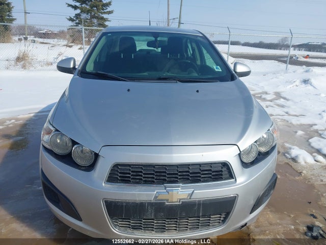 1G1JC5SH8E4155223 Chevrolet SONIC LT