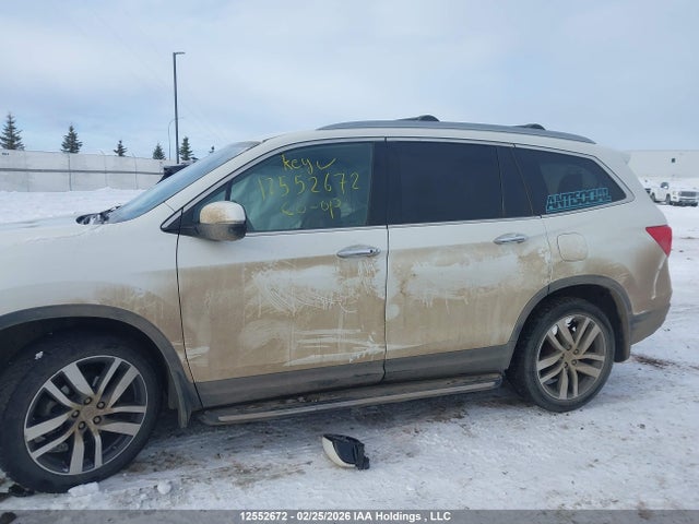 12552672 :رقم المزاد ، 5FNYF6H92JB504866 vin ، 2018 Honda Pilot Touring مزاد بيع