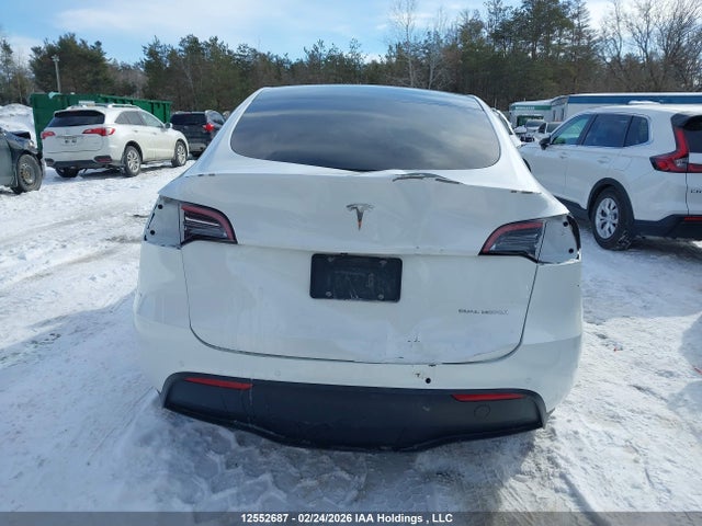 7SAYGDEE1NF361873 Tesla Model Y