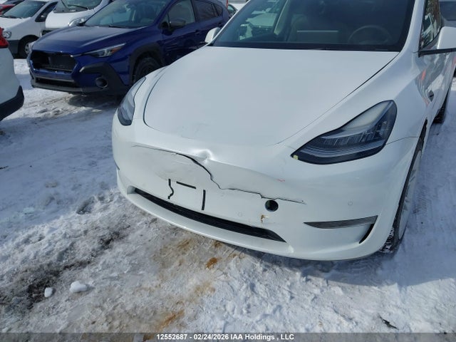 7SAYGDEE1NF361873 Tesla Model Y