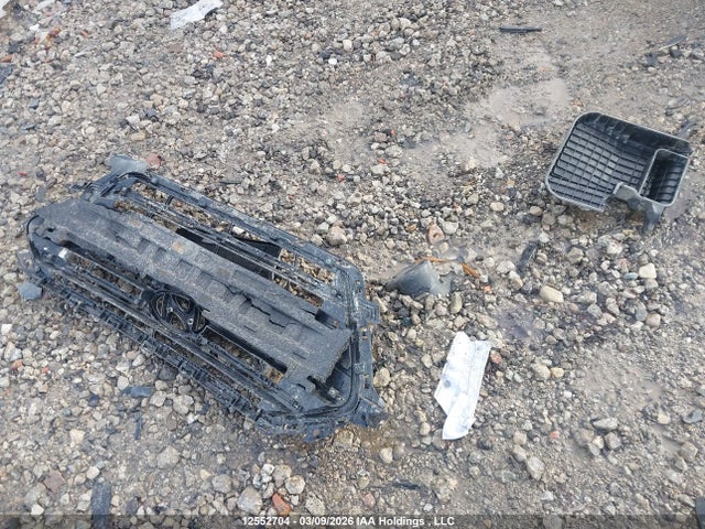 KMHD84LF8HU398768 Hyundai ELANTRA GL
