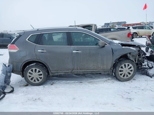 2014 Nissan Rogue S/sl/sv მანქანა იყიდება აუქციონზე, vin: 5N1AT2MV5EC823067, აუქციონის ნომერი: 12552705