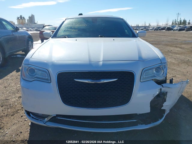 Chrysler 300 Limited 2015 2C3CCAAG0FH837457 Image 13