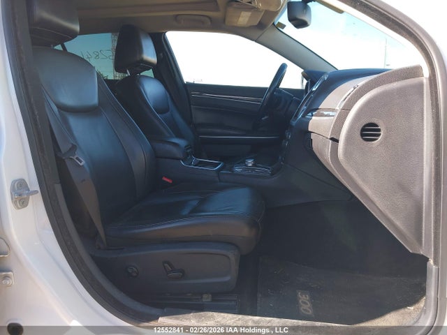 Chrysler 300 Limited 2015 2C3CCAAG0FH837457 Image 5