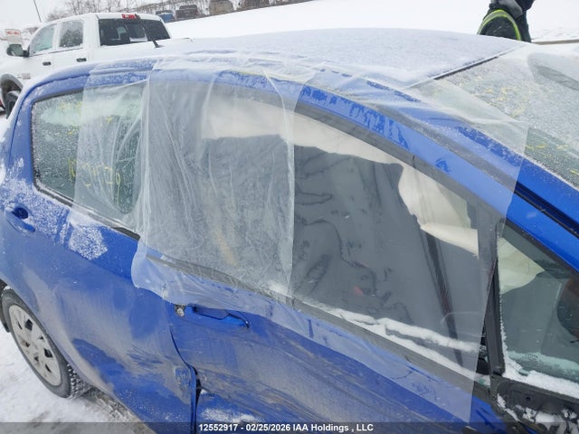 VNKKTUD39KA100579 Toyota Yaris L/le/se
