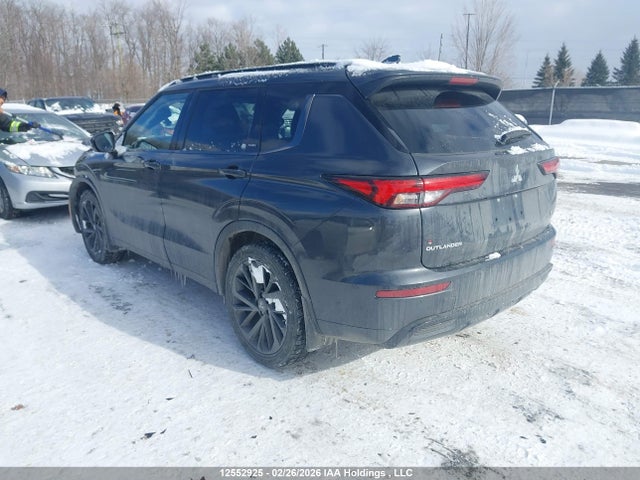 JA4J4WA83RZ633403 Mitsubishi Outlander