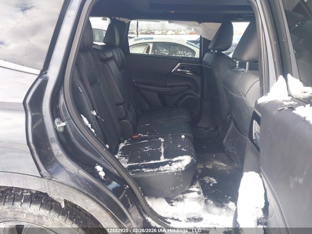 JA4J4WA83RZ633403 Mitsubishi Outlander