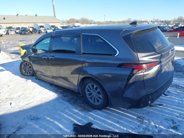 5TDGSKFC5MS013674 Toyota Sienna Xle 7-passenger