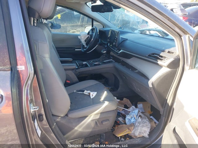 5TDGSKFC5MS013674 Toyota Sienna Xle 7-passenger