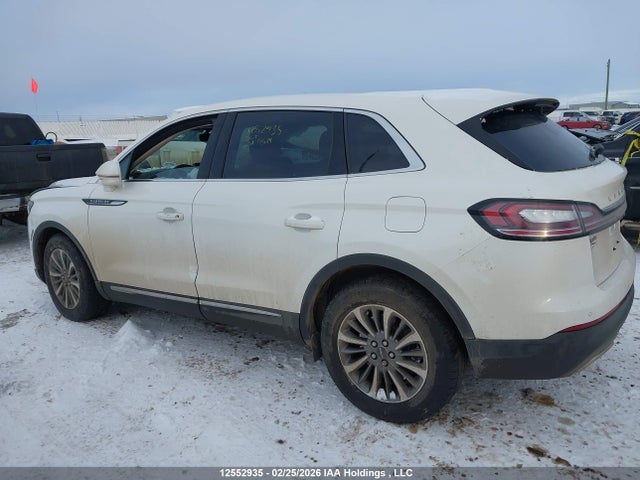Lincoln Nautilus Reserve 2023 2LMPJ8K91PBL20488 Image 13