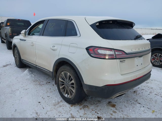 Lincoln Nautilus Reserve 2023 2LMPJ8K91PBL20488 Image 3