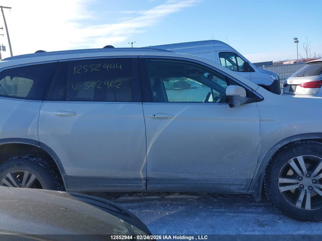 Продаж на аукціоні авто 2018 Honda Pilot Ex, vin: 5FNYF6H35JB502962, номер лоту: 12552944